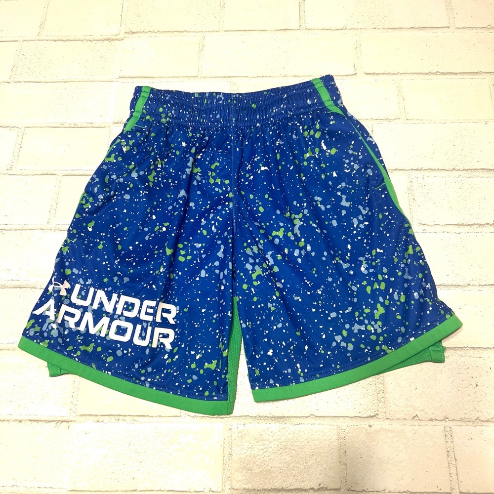 Youth XS Under Armour shorts - great condition